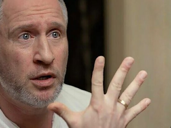 Актер Кучера обозвал певицу Лайму Вайкуле после ее скандальных заявлений о памятниках советским солдатам