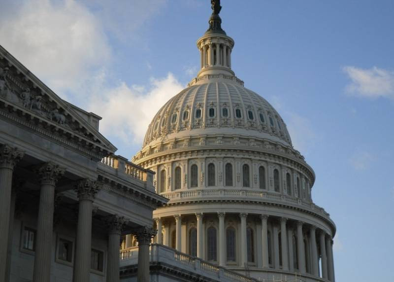 Американская пресса: В Белом доме опасаются дефолта в США на фоне отсутствия обсуждения повышения «потолка» госдолга