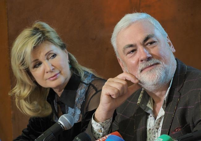 Артисты РФ поддержали призыв депутата ГД Гусева убрать антироссийские песни с онлайн-площадок