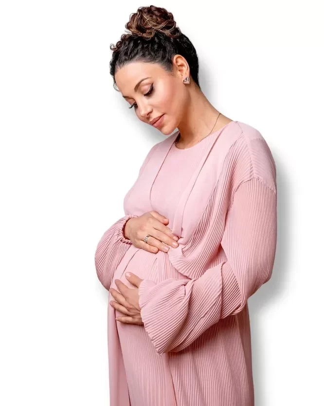 Беременная жена Прилучного сообщила фанатам важную новость о возможной двойне