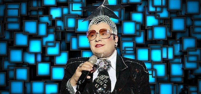 Данилко обвинил Россию в том, что Сердючку не выпустили из Украины на гастроли в США