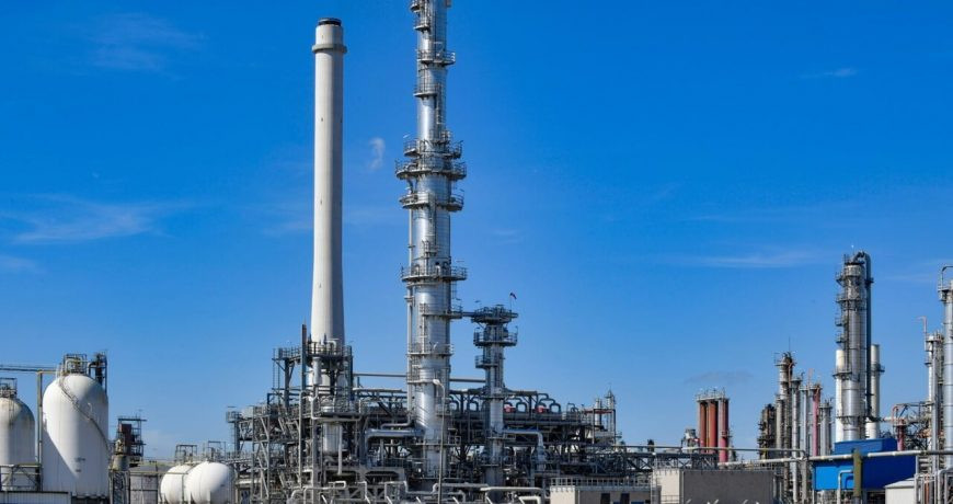 Европейские НПЗ столкнулись с нехваткой нефти