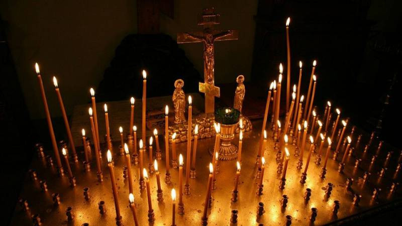 Когда ходят на кладбище и относят куличи на Радоницу согласно православным традициям