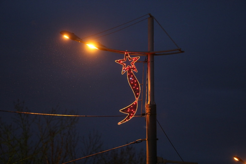 Красные горящие звезды украсят улицы Владивостока ко Дню Победы