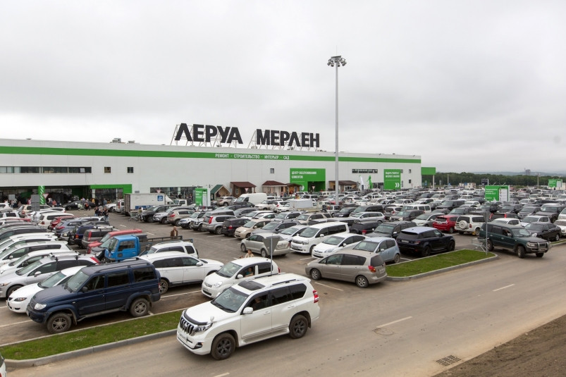“Леруа Мерлен” оцеплен силовиками в пригороде Владивостока