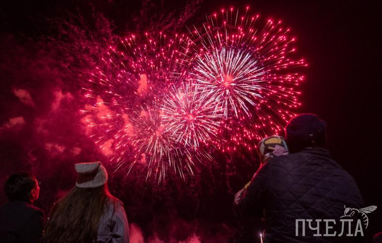 На майские праздники в Челябинске запустят два салюта за 2,5 миллиона рублей