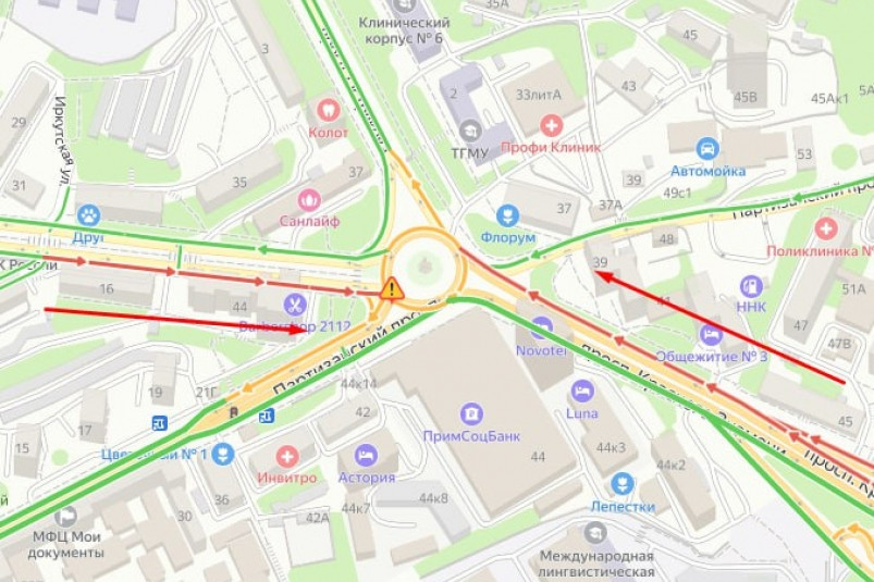 На трафиковом кольце во Владивостоке меняют схему движения