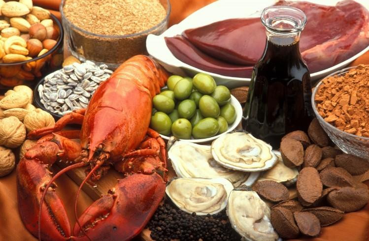 Нутрициолог Строков посоветовал, что есть, чтобы снизить холестерин