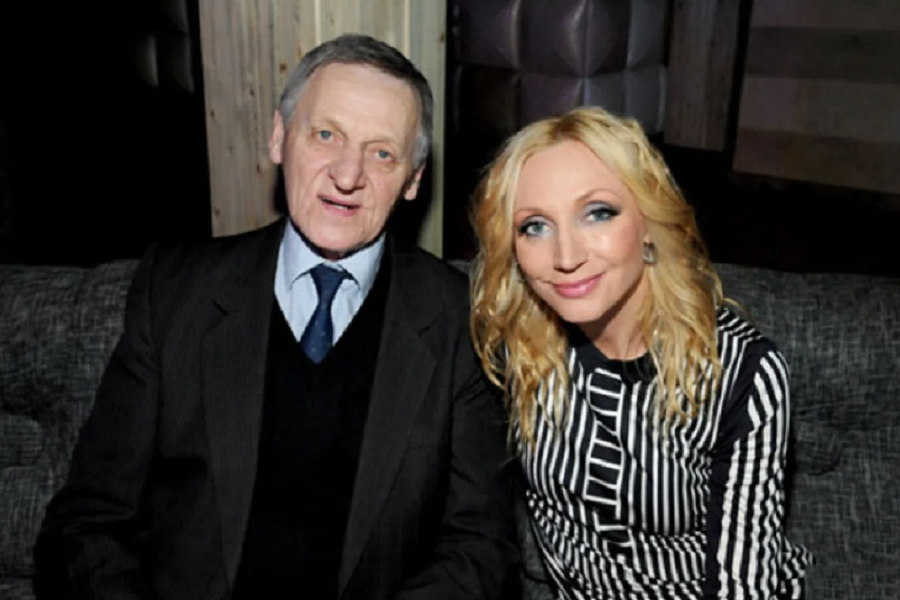 Отец Орбакайте отреагировал на «политику» в ее песне, посвященной матери Алле Пугачевой