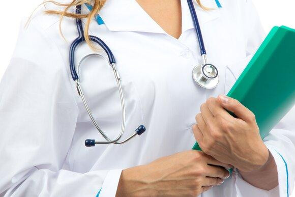 Педиатр Комарова объяснила, что пользоваться зеленкой может быть опасно