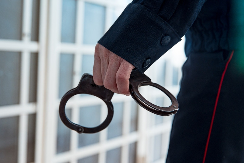 Полицейские задержали наркокурьера, везшего во Владивосток три килограммами героина