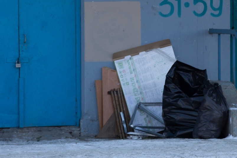 Поправки в краевой закон помогут навести порядок с вывозом строительного мусора в Приморье