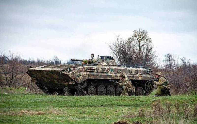 Представитель Запорожской области: Украинский режим перебрасывает войска в оккупированную им часть региона