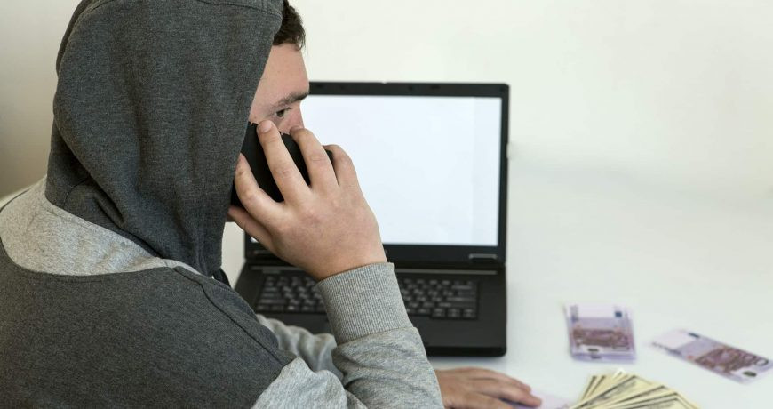 Признаки прослушки: как определить слежку за вашим мобильным телефоном