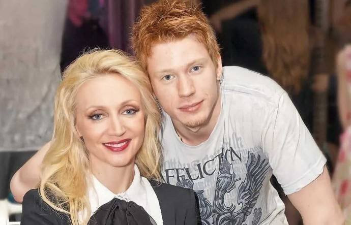 Прокуратуру попросили проверить певицу Орбакайте и ее сына на предмет финансирования ВС Украины