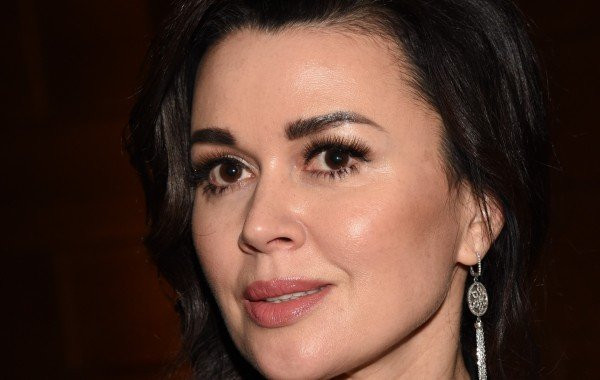 Раскрыты новые подробности о самочувствии Анастасии Заворотнюк: свежие новости на 23 апреля