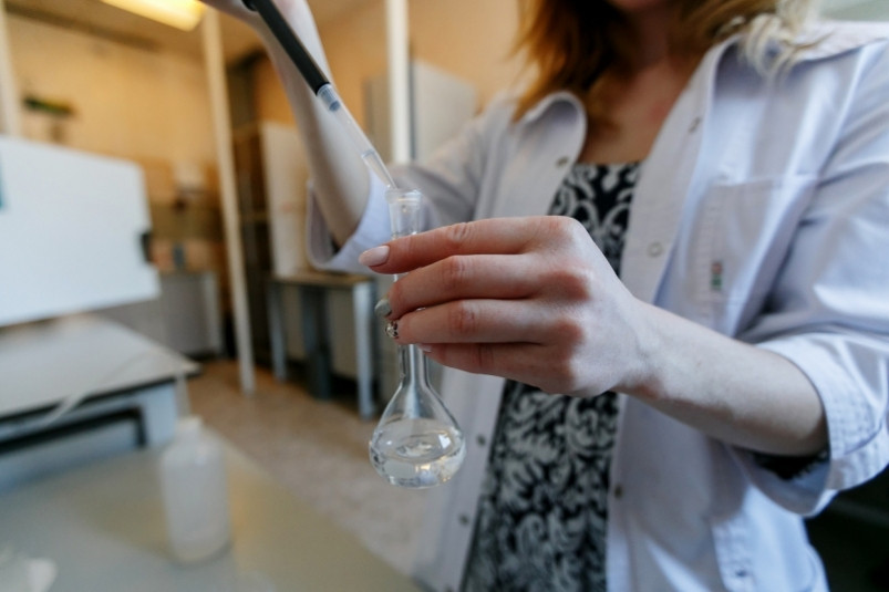 Сотрудница лаборатории во Владивостоке умерла, получив ожоги из-за пожара на рабочем месте