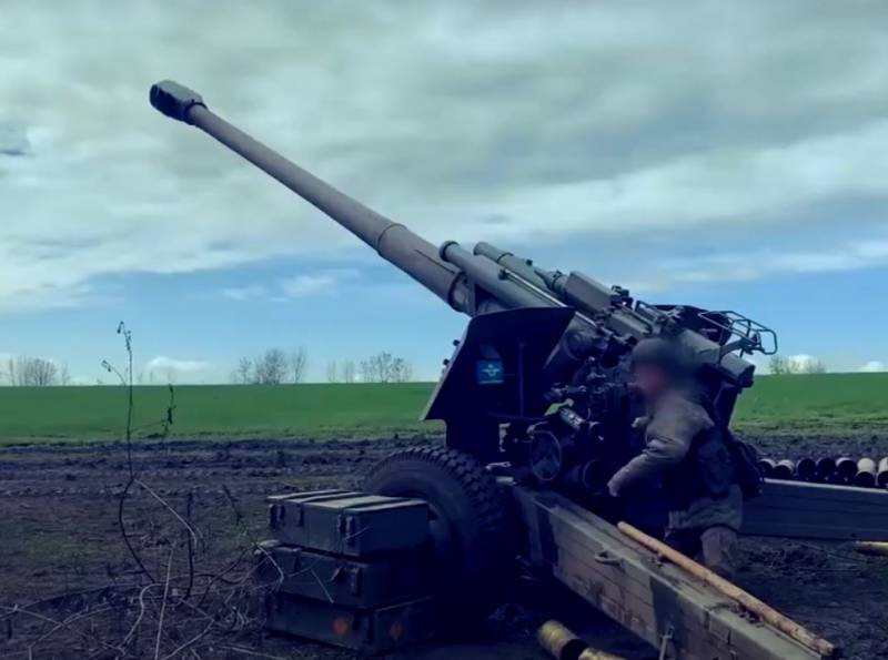 Таврическое командование ВСУ заявило об «очень тяжелой» ситуации на Авдеевском и Марьинском направлениях