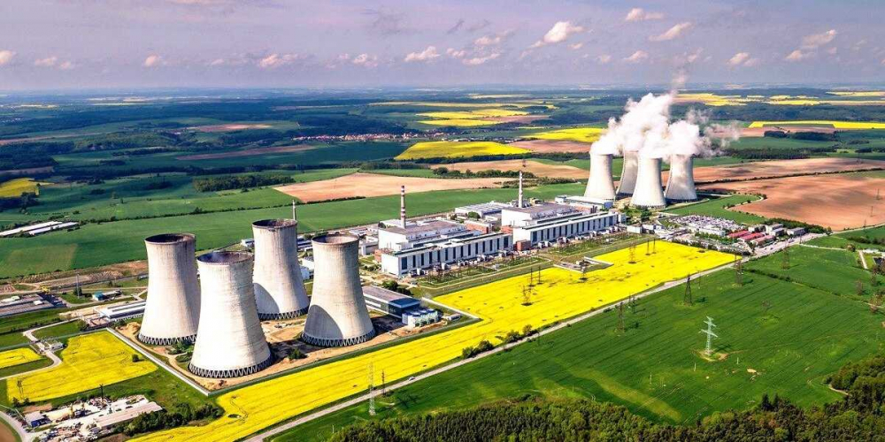 «Даешь второй Чернобыль!» Чем грозит Чехии отказ от сотрудничества с «Росатомом»