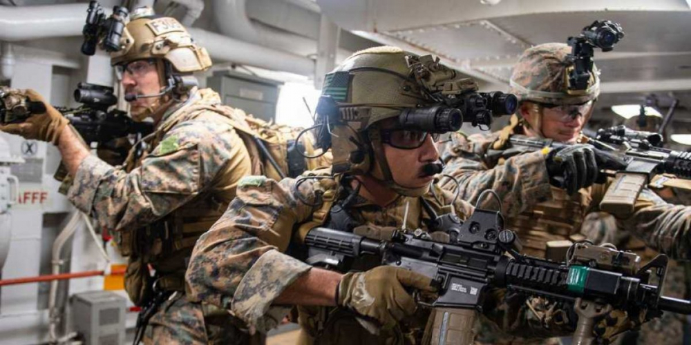 Экс-сотрудник Белого дома предупредил Россию о вьетнамской ловушке США на Украине