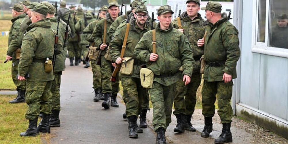 Электронные повестки в военкомат и ограничения для уклонистов: новая инициатива Госдумы, разъясняем подробности