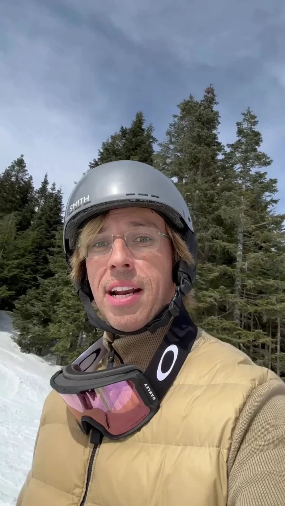 Максим Галкин показал фотоснимки с отдыха в Ванкувере без Аллы Пугачевой