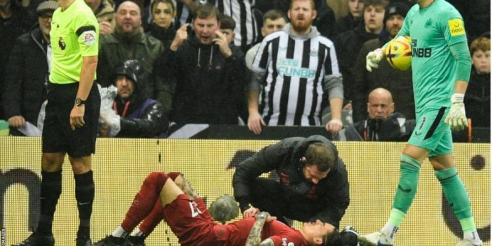 Нападающий «Ливерпуля» Дарвин Нуньес имеет «шанс» сразиться с «Реалом» в Лиге чемпионов после травмы плеча в матче с «Ньюкаслом», говорит менеджер Юрг