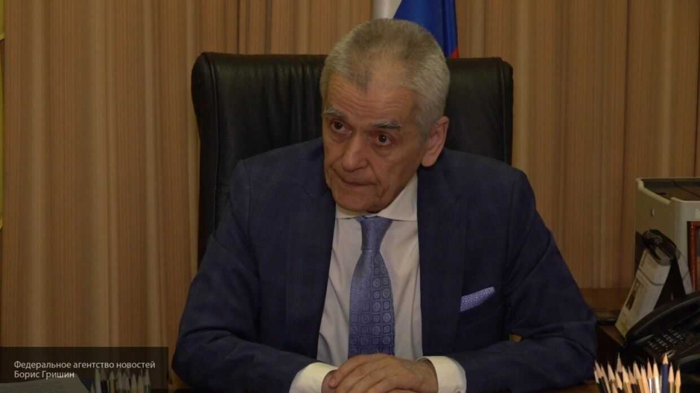 Онищенко объяснил необходимость вакцинации от гриппа в период пандемии