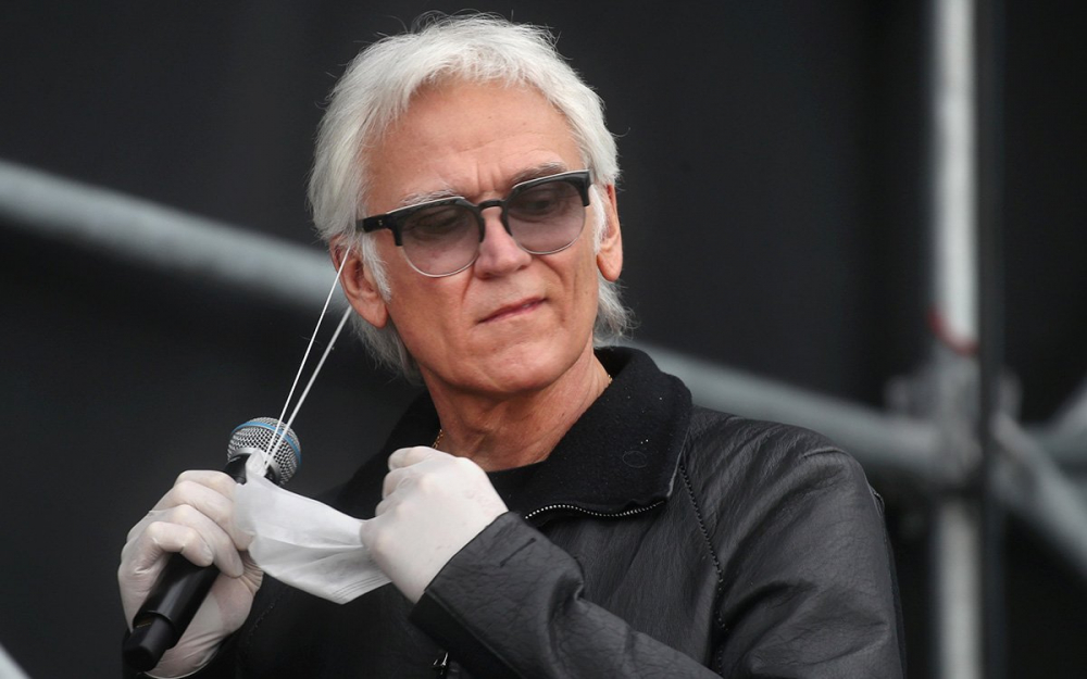 Певец Александр Маршал: молодые артисты в России призывают старшее поколение покинуть сцену