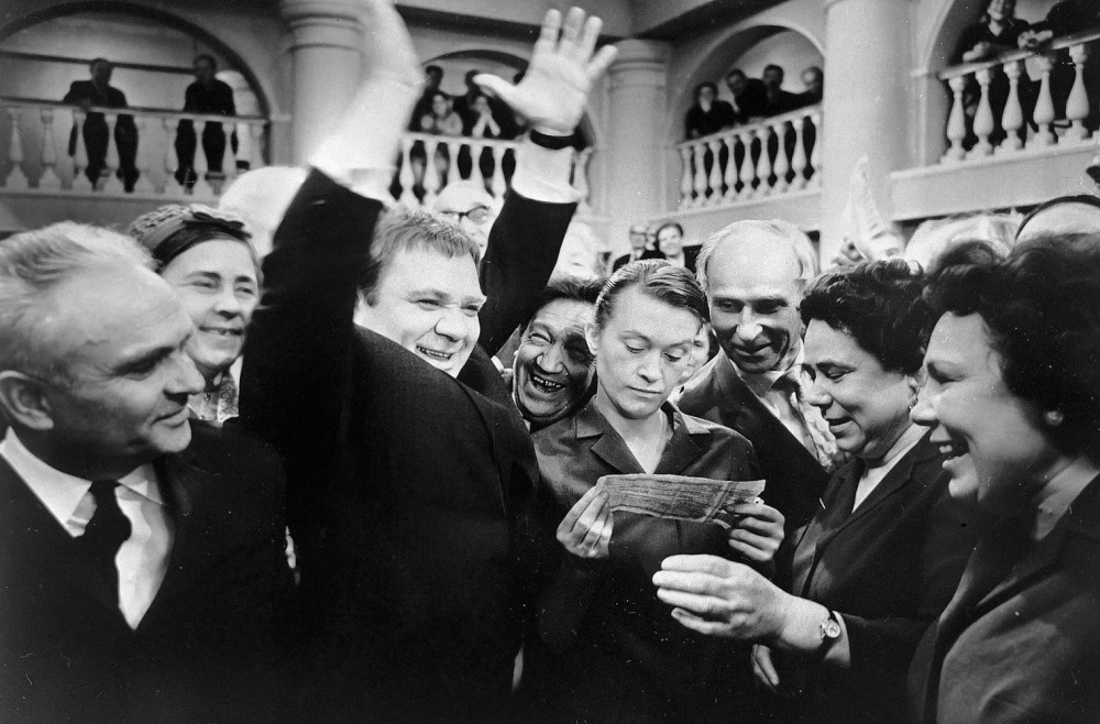 Появились редкие кадры со съемок «Иронии судьбы» и других советских кинофильмов