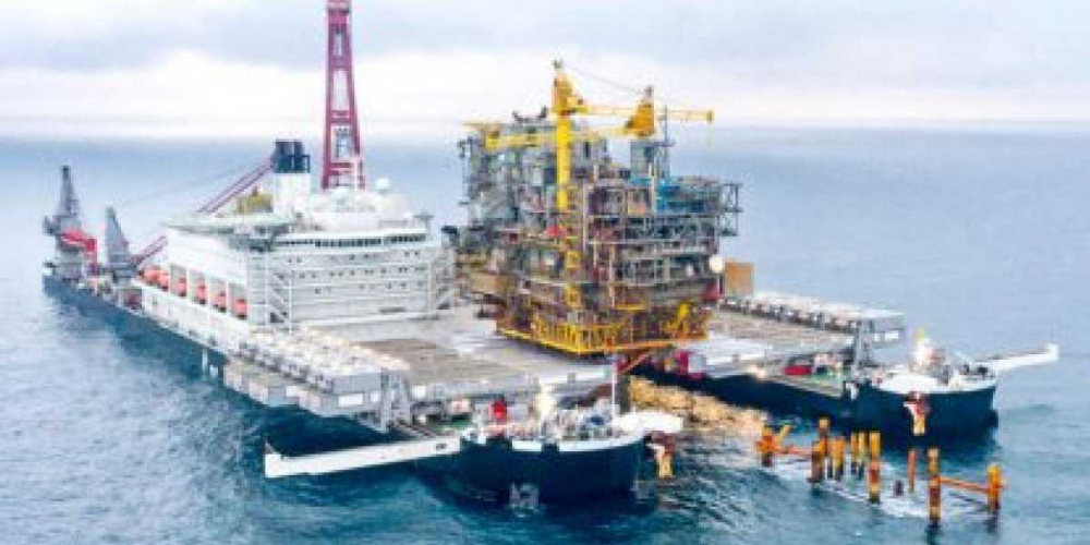 Покинувший «Северный поток – 2» трубоукладчик занялся его конкурентом