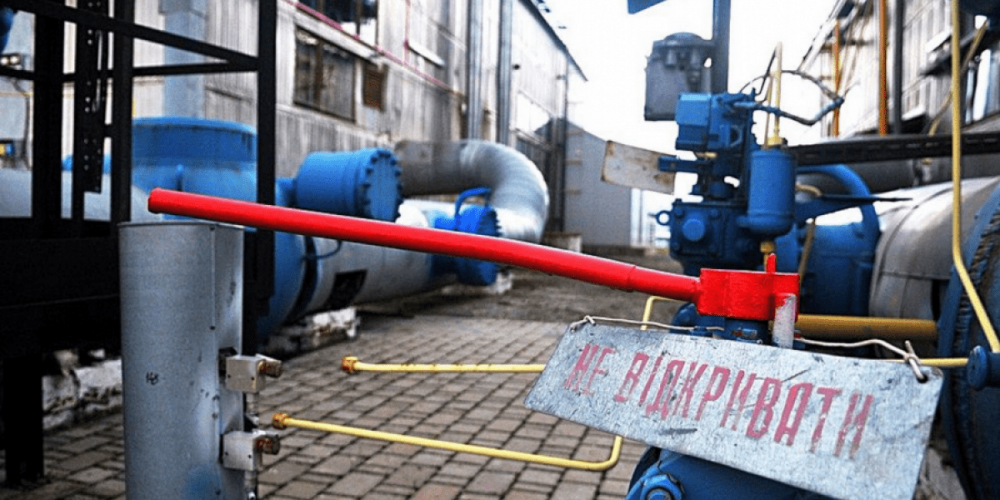 В Украине паникуют: давление в ГТС снижаться, а из хранилищ газ раздать нельзя физически по всей стране.