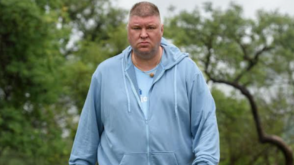 «Вокруг ТВ»: Стало известно, кто навсегда покинул телешоу «Новые звезды в Африке» в 5-м выпуске