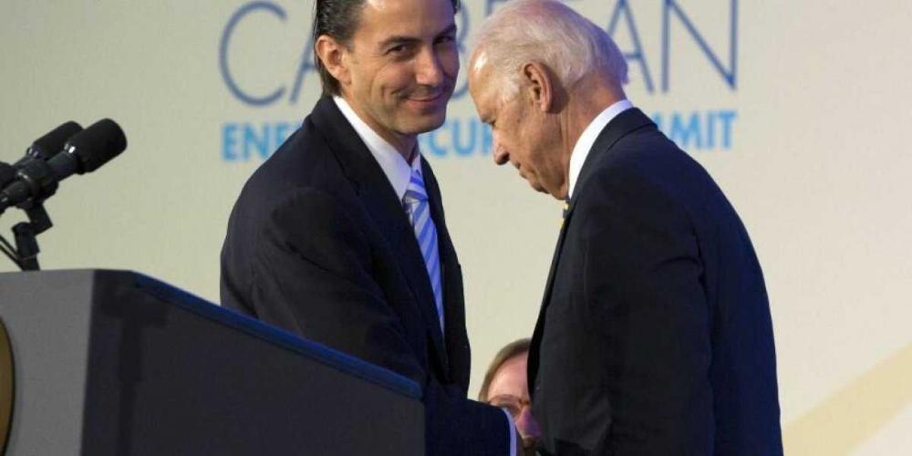 Все равно у американцев Россия виновата, мало газа дает