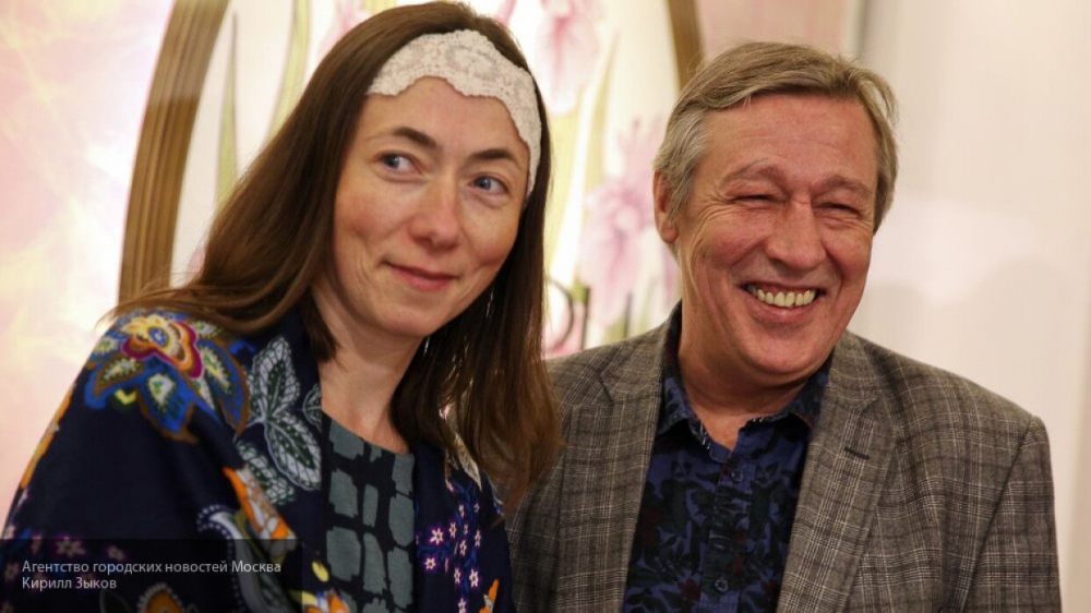 Жена Ефремова объяснила, почему оправдывала алкоголизм мужа