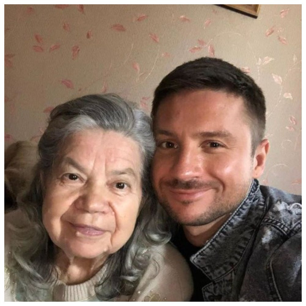 У певца РФ Сергея Лазарева скончалась бабушка в возрасте 85 лет