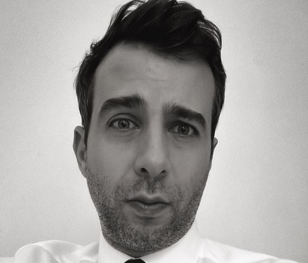 Ургант в день рождения Пугачёвой исполнил её песню "Я не могу без тебя"