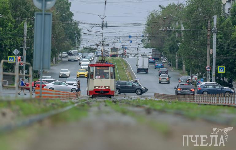 В Челябинске трамвай № 18 изменил схему движения на время ремонта путей