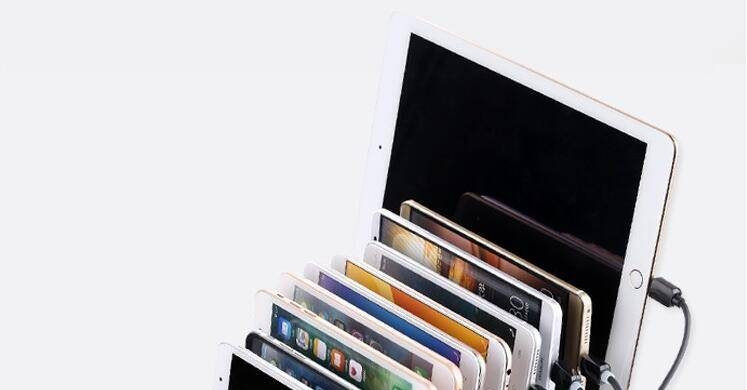 Зачем нужны портативные зарядные станции в кафе и других публичных местах