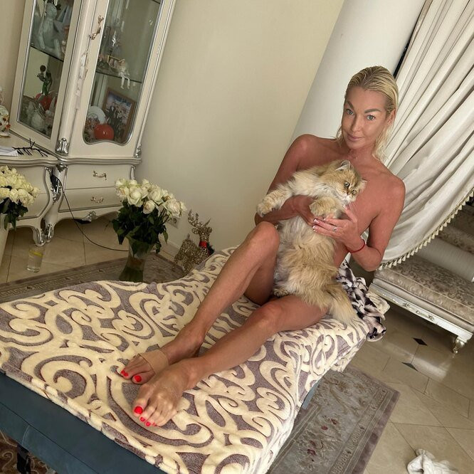 Анастасия Волочкова похвасталась обнаженным снимком после сеанса массажа