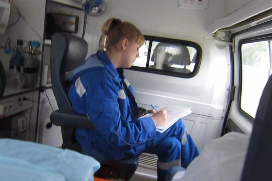 Главврач из Екатеринбурга создал автобус-реанимацию