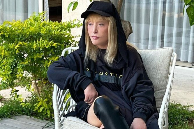 Гуляев рассказал о визите к Пугачевой в Израиль и показал ее фотоснимок с оголенными бедрами