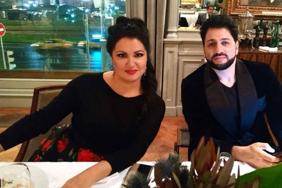 Как живут сейчас покинувшие Россию Анна Нетребко и ее муж