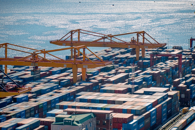 Коллапса с контейнерами в порту Владивосток, как в прошлом году, уже не наблюдается