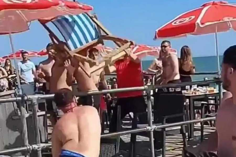 МК: Характер стычек украинцев и россиян на зарубежных курортах в 2023 году изменился