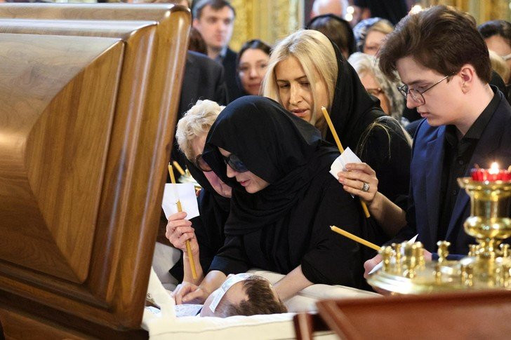 МК: Какие последние слова произнесла Диана Гурцкая своему покойному мужу Петру Кучеренко