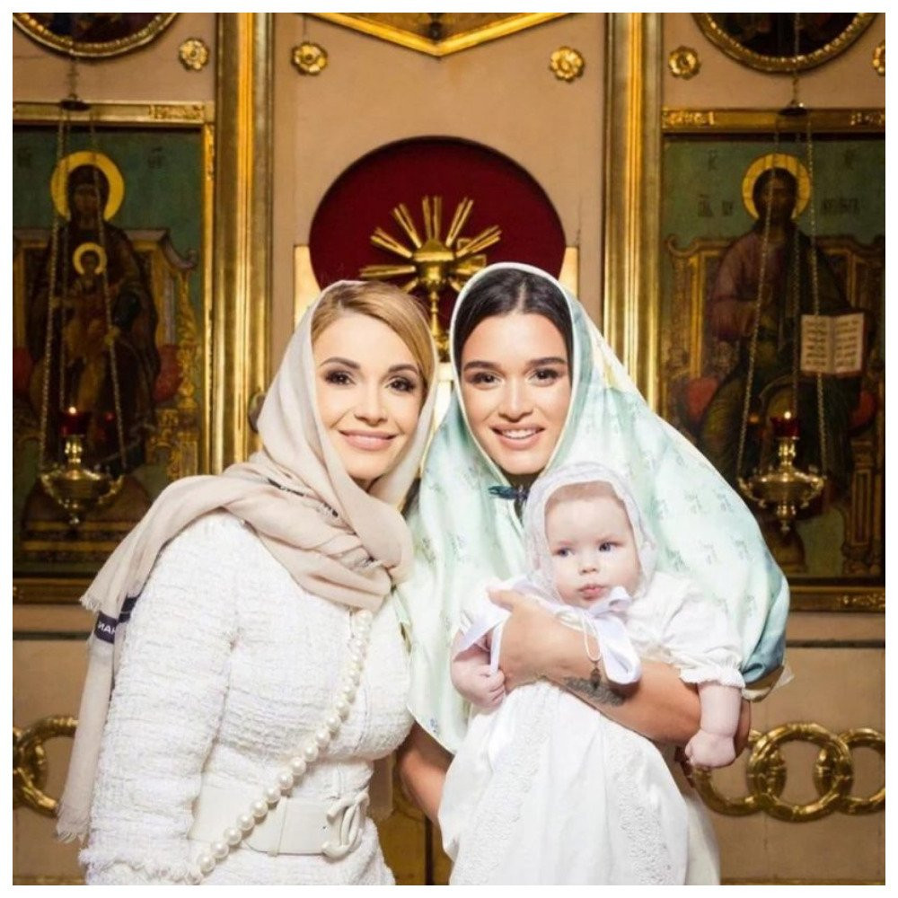 Ольга Орлова впервые показала лицо дочери спустя четыре месяца после рождения