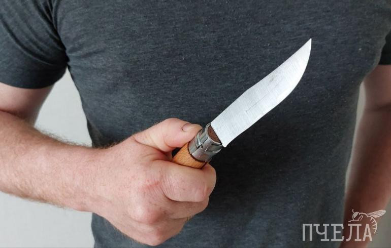 Пьяный житель Челябинской области напал с ножом на полицейского