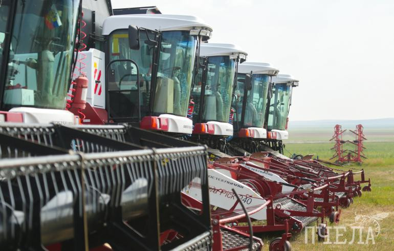 Погода подгоняет аграриев Челябинской области с посевной