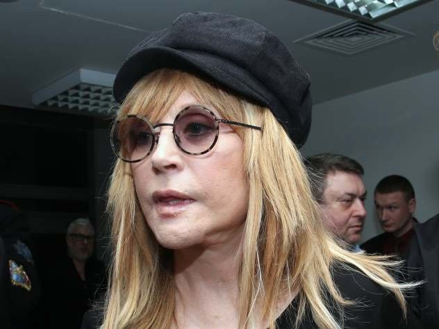 Покинувшая РФ Алла Пугачёва заговорила в суде от имени всех россиян